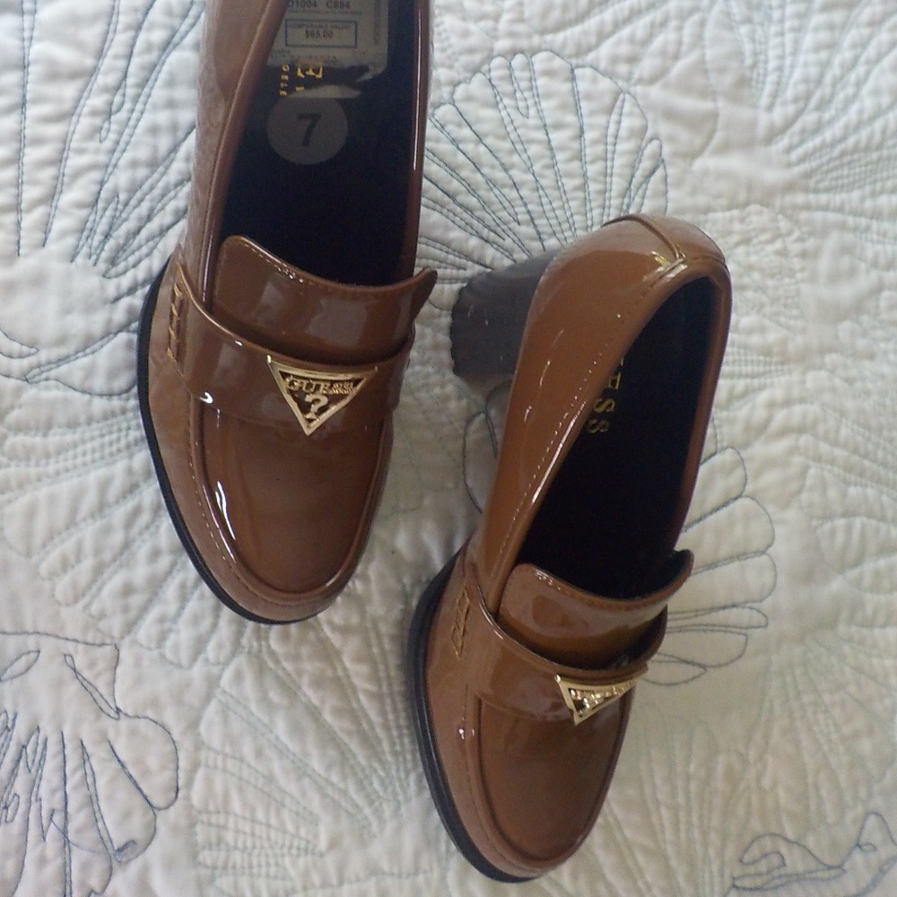 Guess Glossy Tan Patent Leather Heeled Loafer Boots (Size: 7) * NWOT - Picture 7 of 11